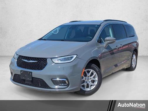 Ceramic Gray Clearcoat 2022 Chrysler Pacifica Touring-L