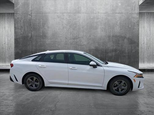 2024 Kia K5 LXS