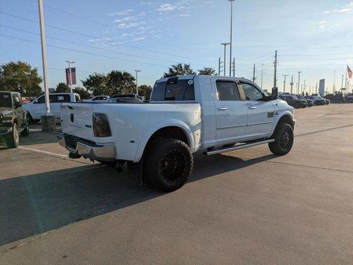 2016 RAM 3500 Laramie