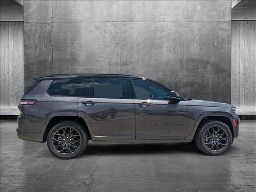 2025 Jeep Grand Cherokee L Summit
