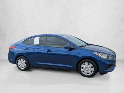 Admiral Blue 2022 Hyundai Accent SE
