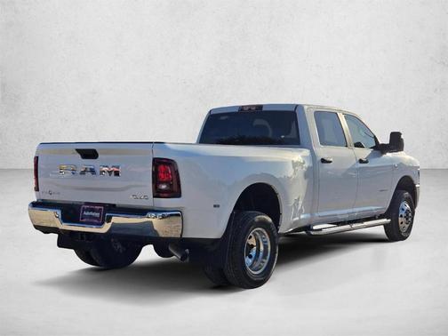 Bright White Clearcoat 2026 RAM 3500 Big Horn
