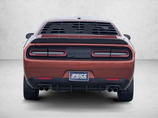 Sinamon Stick 2023 Dodge Challenger SXT