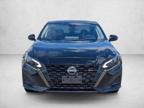 Black 2023 Nissan Altima 2.5 SR