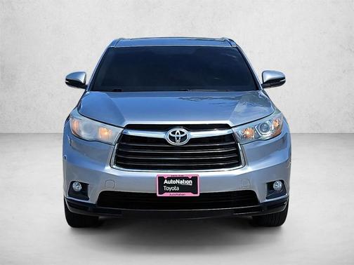 Silver Sky Metallic 2016 Toyota Highlander XLE