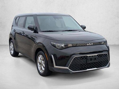 Fusion Orange 2023 Kia Soul LX