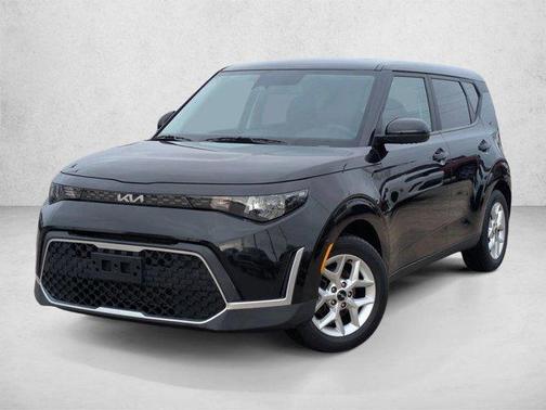 Fusion Orange 2023 Kia Soul LX