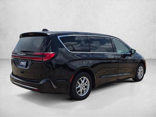 Diamond Black 2024 Chrysler Pacifica Touring-L