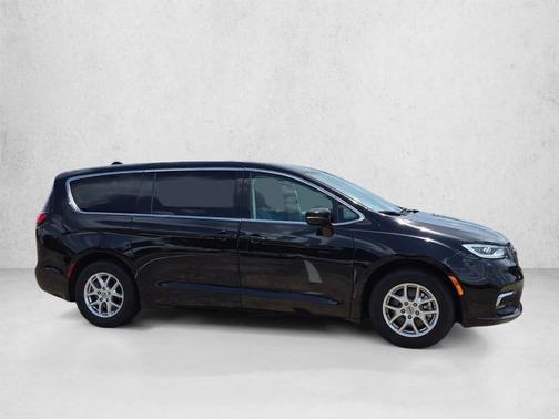 Diamond Black 2024 Chrysler Pacifica Touring-L