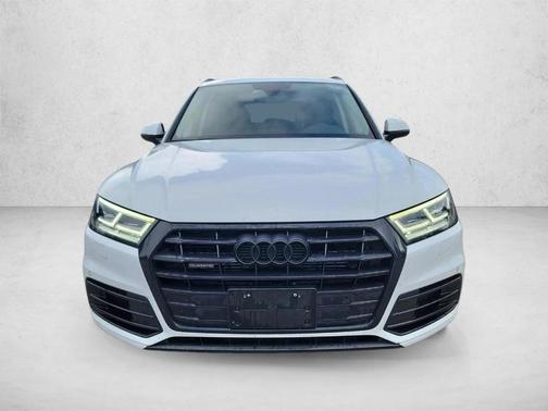 Glacier White Metallic 2019 Audi Q5 2.0T Premium Plus