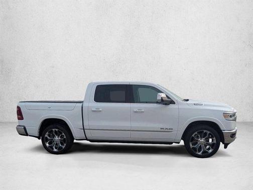Bright White Clearcoat 2024 RAM 1500 Limited