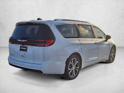 2026 Chrysler Pacifica Pinnacle
