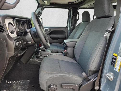 Anvil Clearcoat 2026 Jeep Wrangler Sport