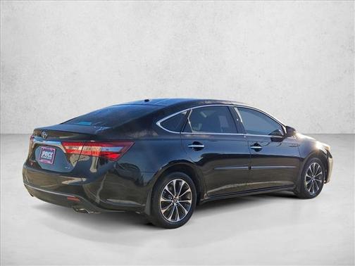 2016 Toyota Avalon XLE