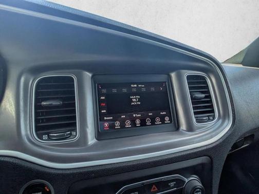 Pitch Black Clearcoat 2022 Dodge Charger SXT