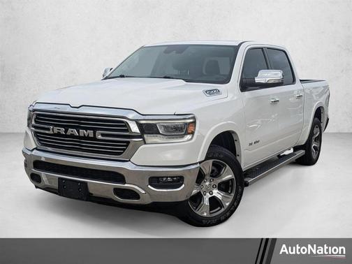 Bright White Clearcoat 2022 RAM 1500 Laramie
