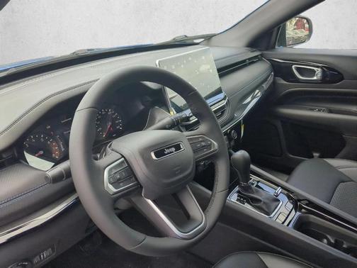 Hydro Blue Pearlcoat 2026 Jeep Compass Latitude