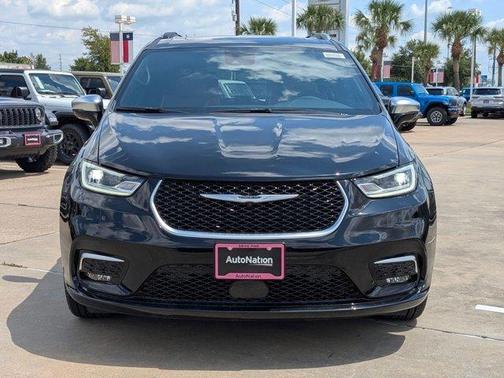 2026 Chrysler Pacifica Pinnacle