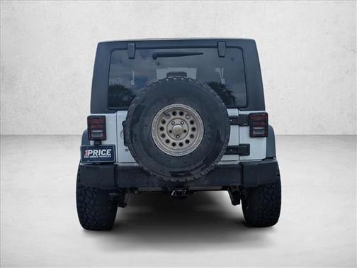 Bright White Clearcoat 2014 Jeep Wrangler Rubicon