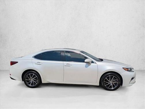 2017 Lexus ES 350 Base