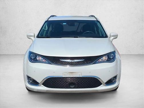 2020 Chrysler Pacifica Touring-L