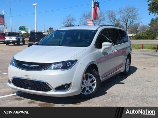 2020 Chrysler Pacifica Touring-L