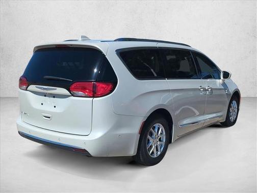 2020 Chrysler Pacifica Touring-L
