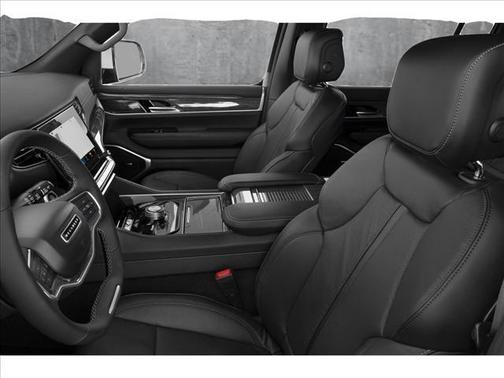 2025 Jeep Wagoneer Base