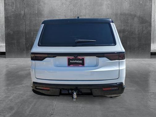 2023 Jeep Wagoneer L Base