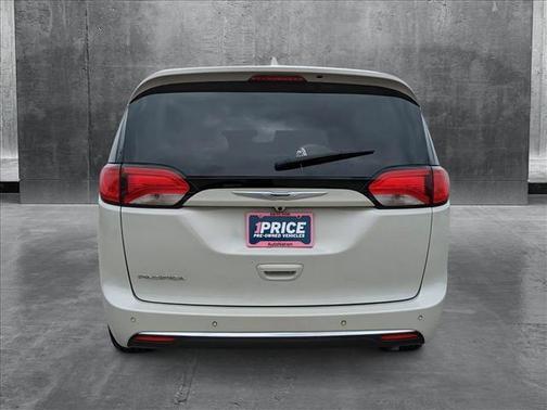 2019 Chrysler Pacifica Touring Plus