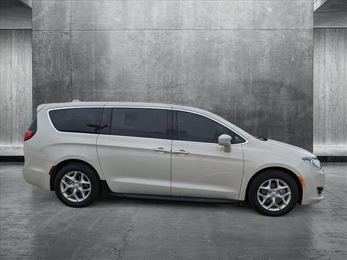 2019 Chrysler Pacifica Touring Plus