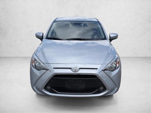 2020 Toyota Yaris Sedan LE