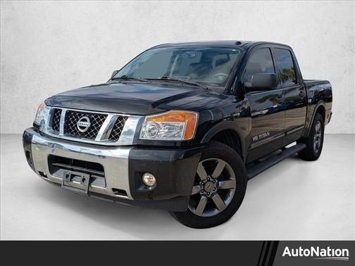 2015 Nissan Titan SV