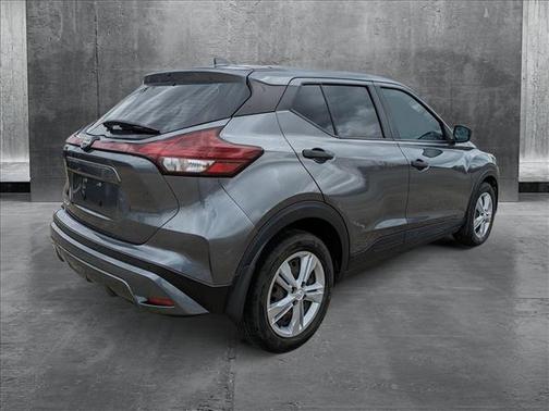 2022 Nissan Kicks S