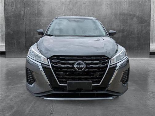 2022 Nissan Kicks S