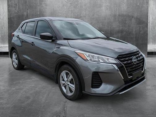 2022 Nissan Kicks S