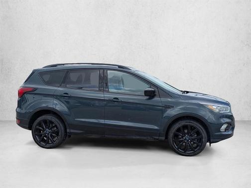 Baltic Sea Green Metallic 2019 Ford Escape SE