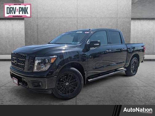 Photo 1 of 23 of 2019 Nissan Titan SV