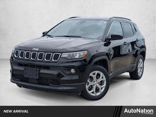 Diamond Black 2024 Jeep Compass Latitude