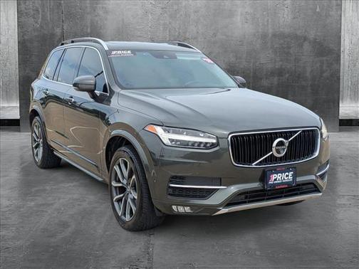 2018 Volvo XC90 T6 Momentum