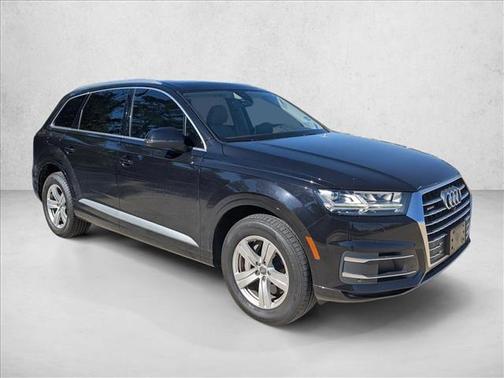 2019 Audi Q7 45 Premium Plus