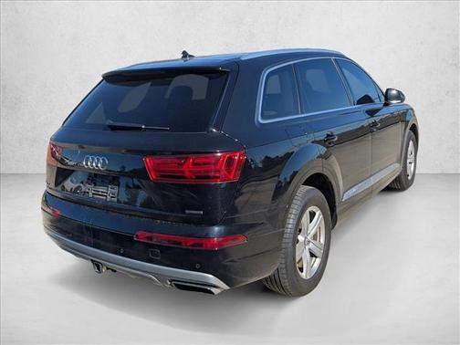 2019 Audi Q7 45 Premium Plus