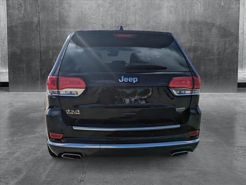 2020 Jeep Grand Cherokee Summit