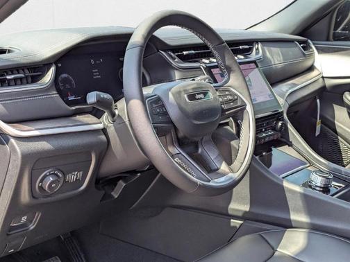 Velvet Red Pearlcoat 2025 Jeep Grand Cherokee L Limited