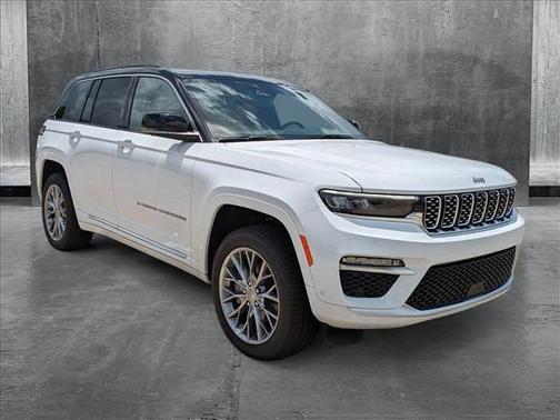 2025 Jeep Grand Cherokee Summit