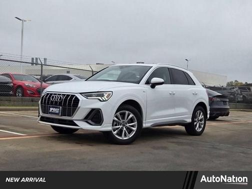 2025 Audi Q3 45 S line Premium