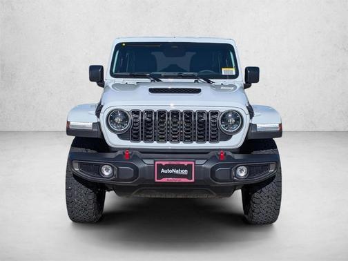 Bright White Clearcoat 2026 Jeep Wrangler Rubicon
