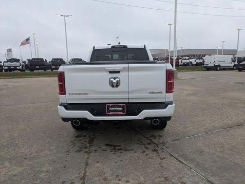 Bright White Clearcoat 2026 RAM 1500 Tungsten