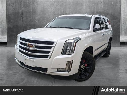 2018 Cadillac Escalade Luxury