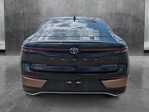 2024 Toyota Crown Platinum
